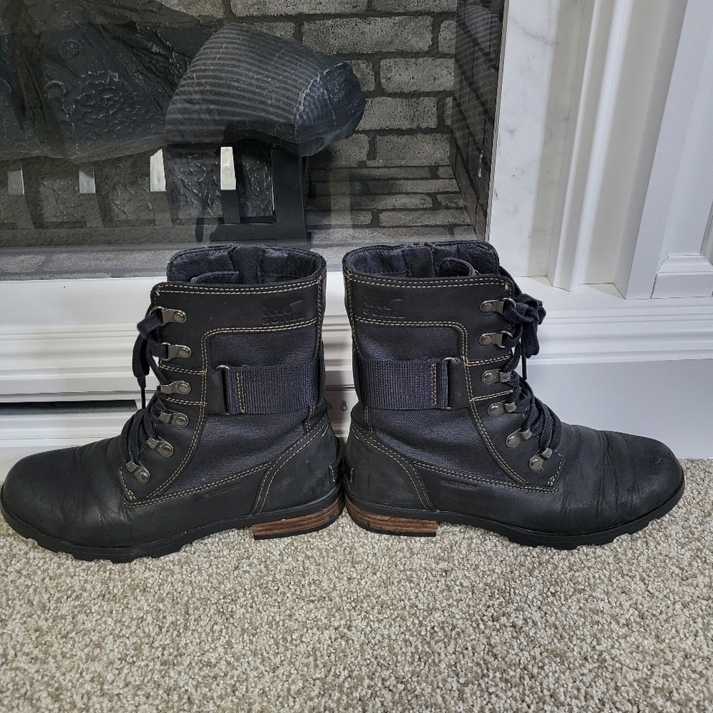 Sorel Waterproof Combat Boot, Size 7 - Picture 4 of 10